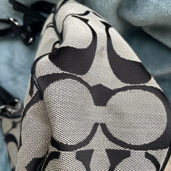 Coach crossbody - Picture 4 of 9